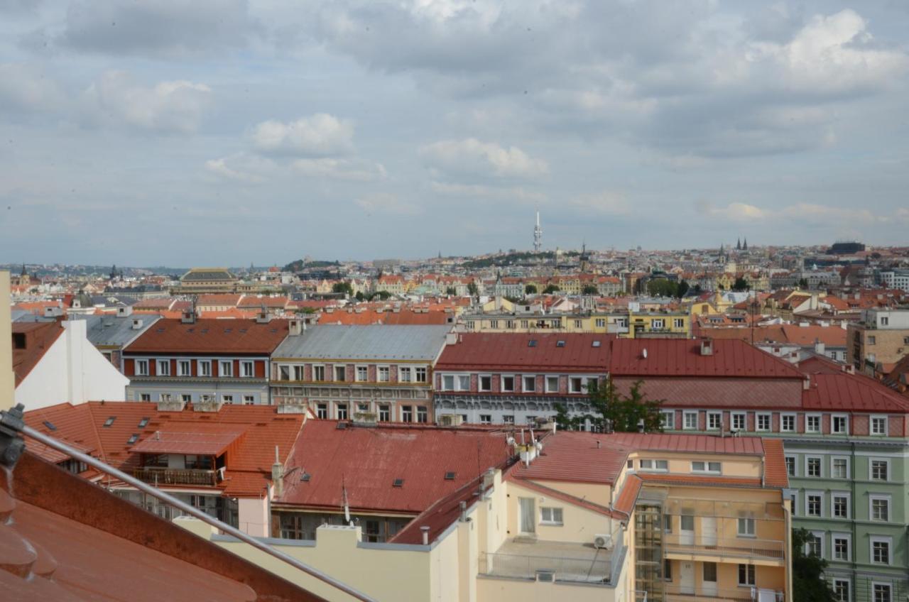 Chevron Hotel Prague Exterior photo