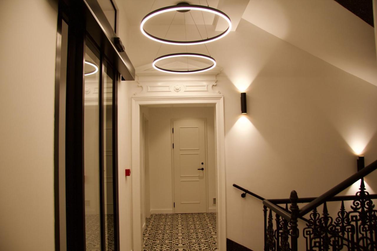 Chevron Hotel Prague Exterior photo
