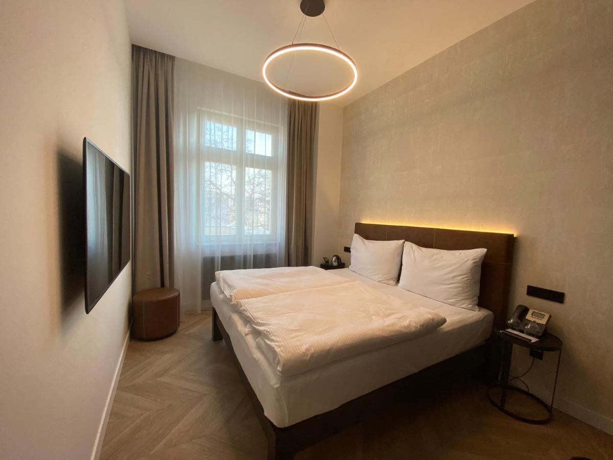 Chevron Hotel Prague Exterior photo