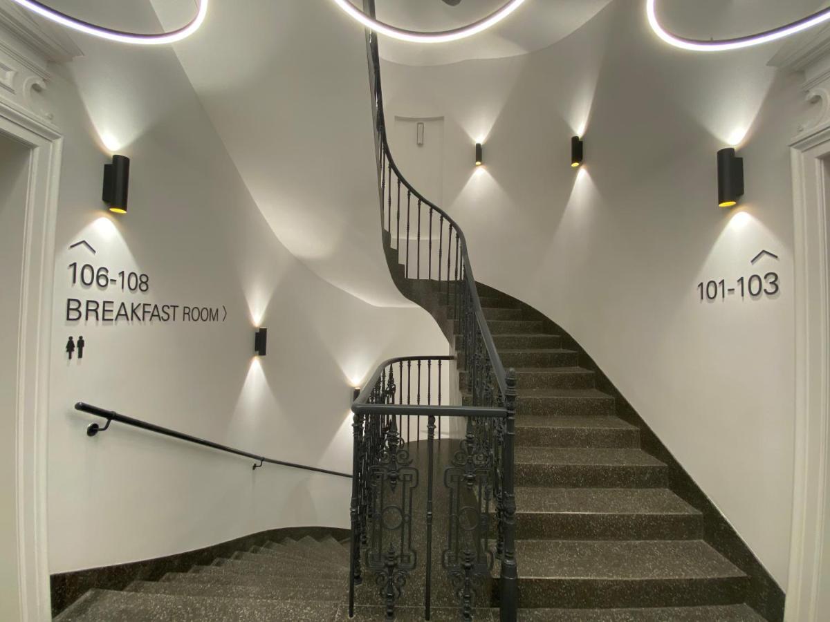 Chevron Hotel Prague Exterior photo